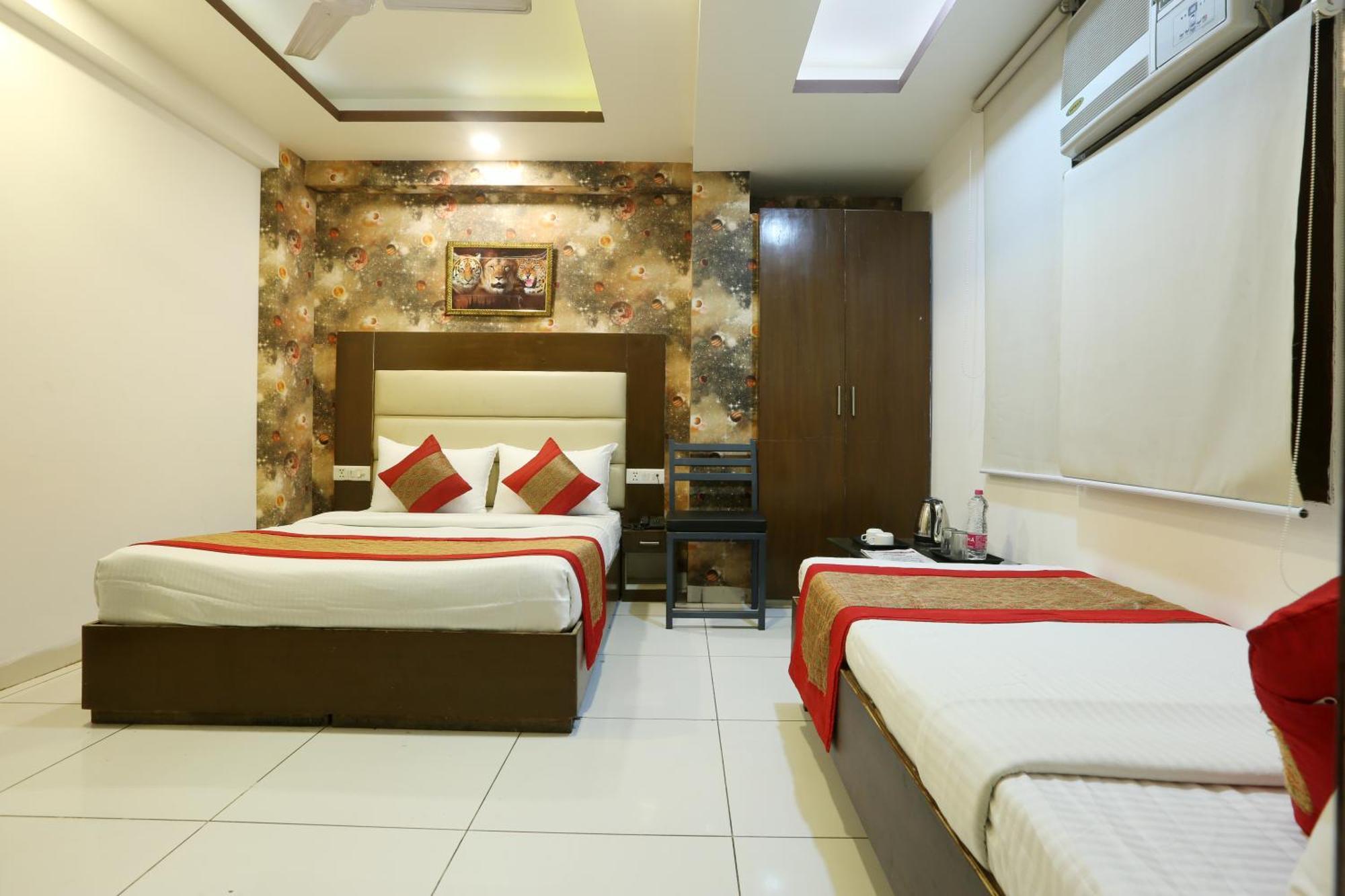 Hotel Triton Grand At Delhi Airport Нью-Дели Экстерьер фото