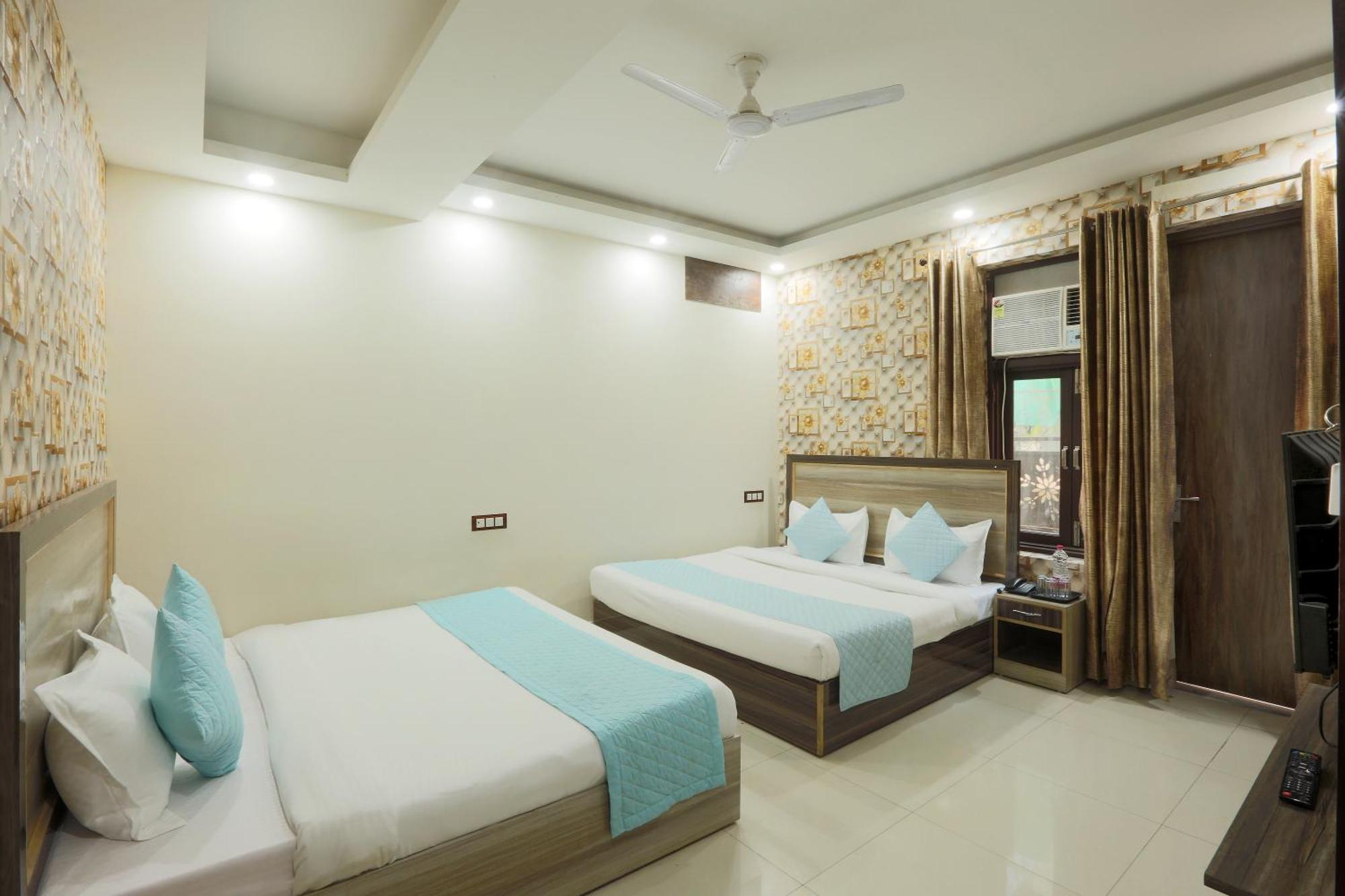 Hotel Triton Grand At Delhi Airport Нью-Дели Экстерьер фото